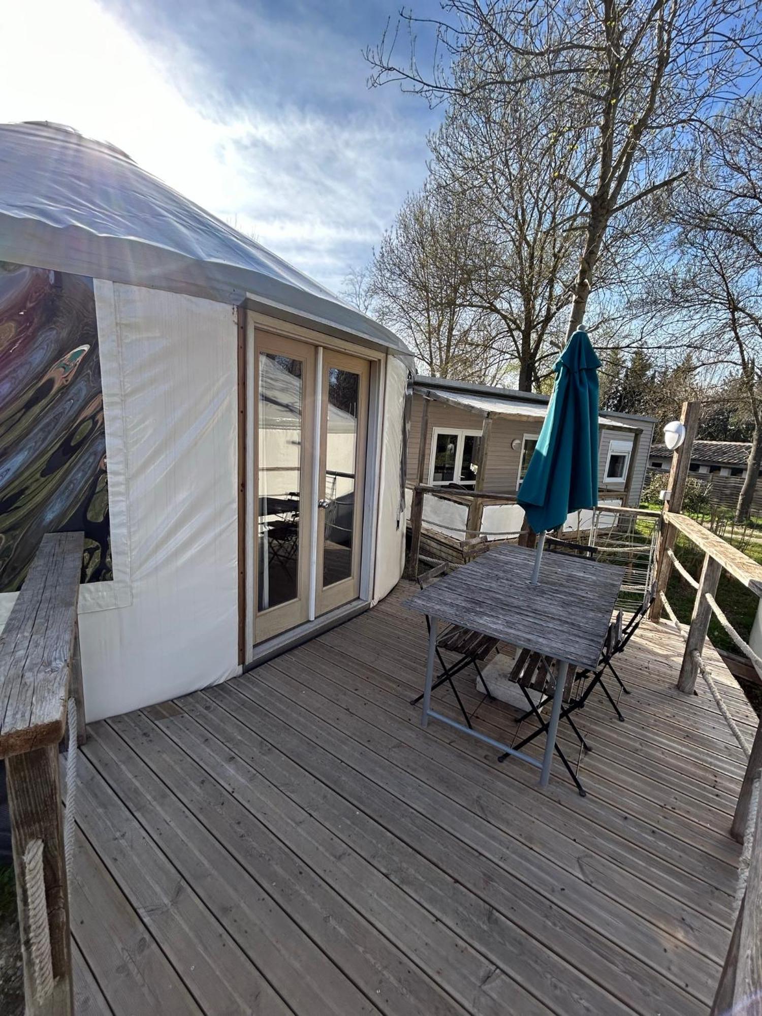 Camping Le Pre Saint-Andre Souvignargues Exterior foto