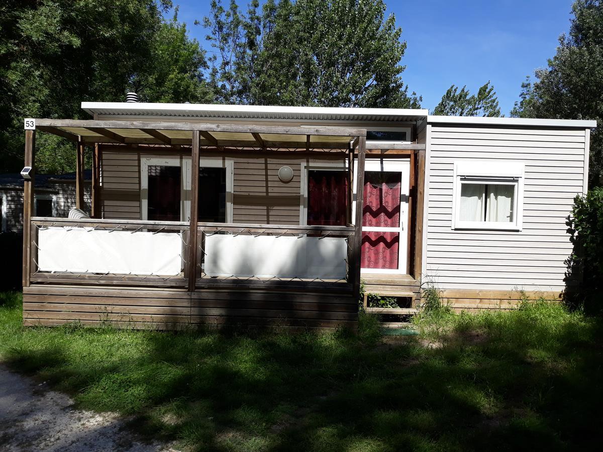 Camping Le Pre Saint-Andre Souvignargues Exterior foto